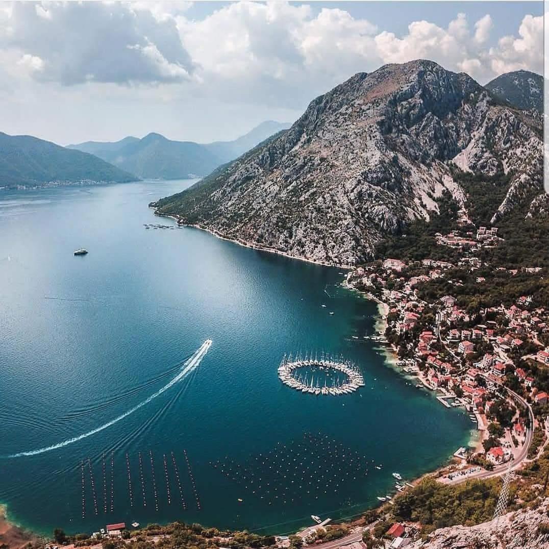 Sea Star Luxury Apartment Kotor Buitenkant foto
