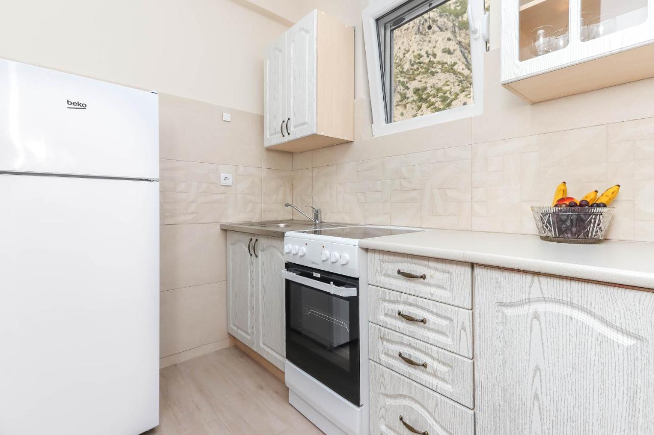Sea Star Luxury Apartment Kotor Buitenkant foto