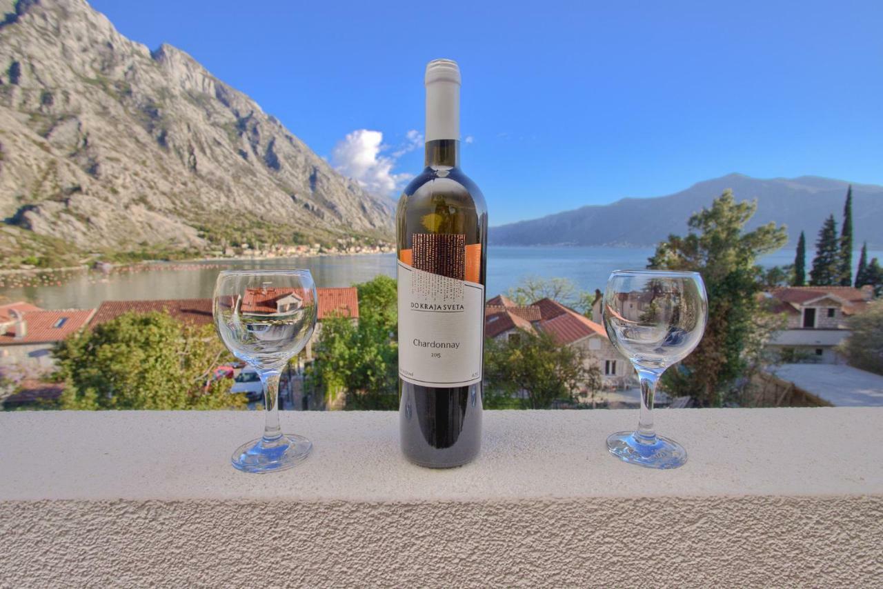 Sea Star Luxury Apartment Kotor Buitenkant foto